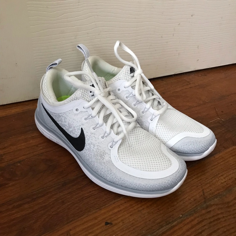 White Nike Free Runs
